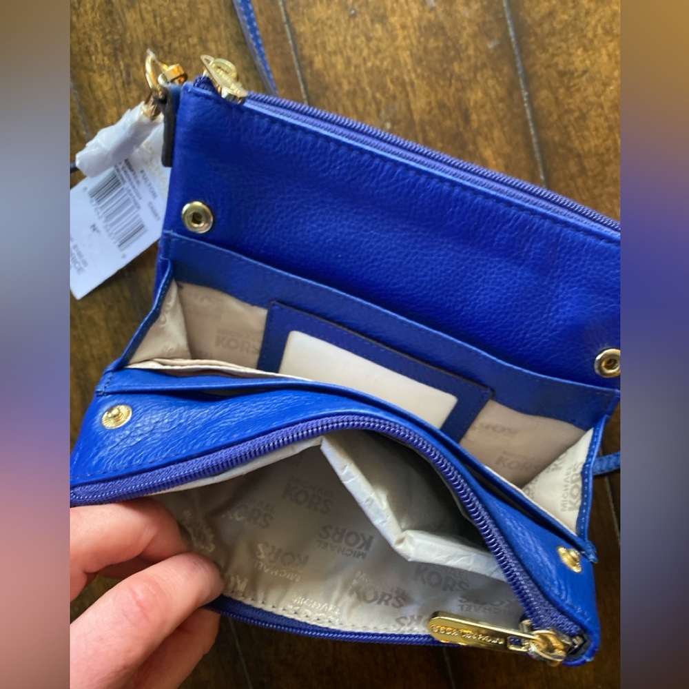Michael Kors Royal Blue Crossbody Bag - Picture 6 of 11